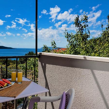 Casa Katalina Apartment Komiza Bagian luar foto