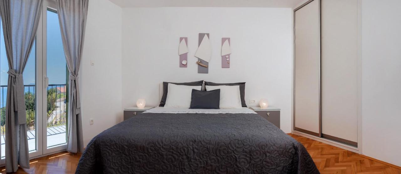 Casa Katalina Apartment Komiza Bagian luar foto