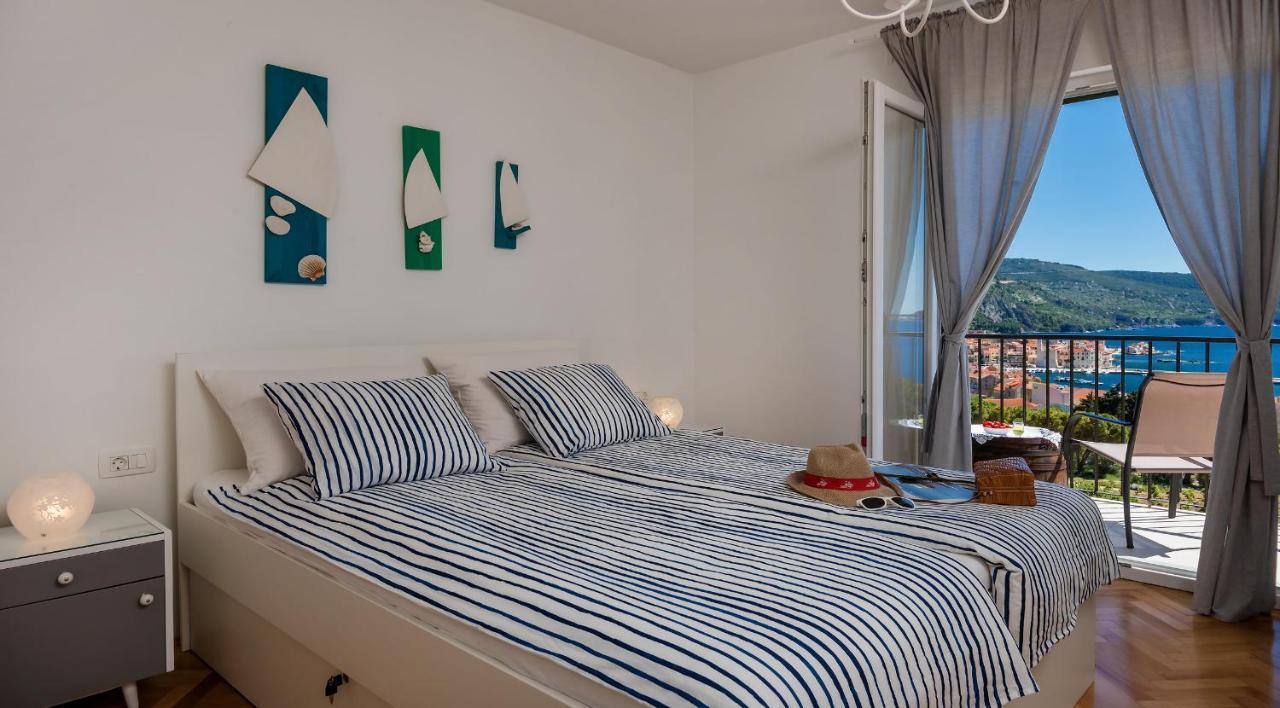 Casa Katalina Apartment Komiza Bagian luar foto