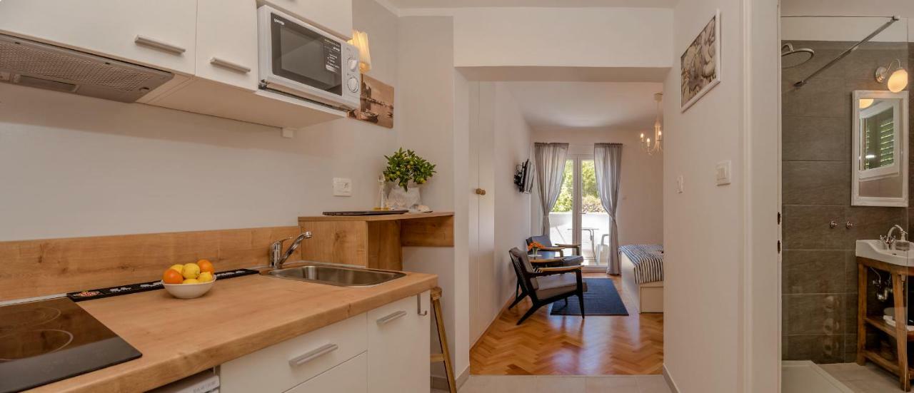 Casa Katalina Apartment Komiza Bagian luar foto