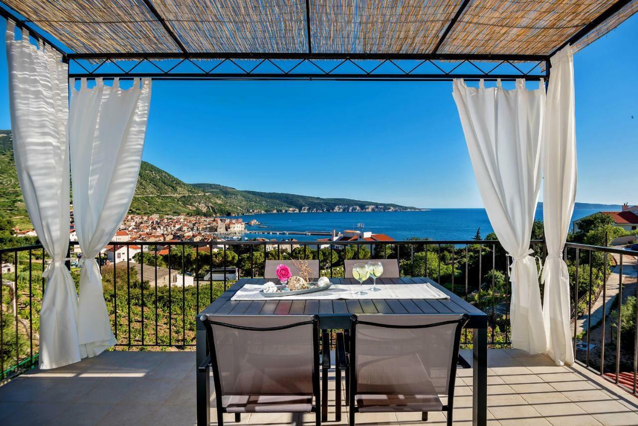 Casa Katalina Apartment Komiza Bagian luar foto