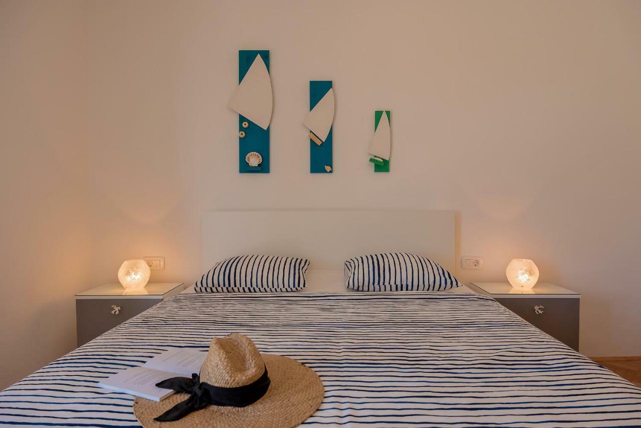 Casa Katalina Apartment Komiza Bagian luar foto