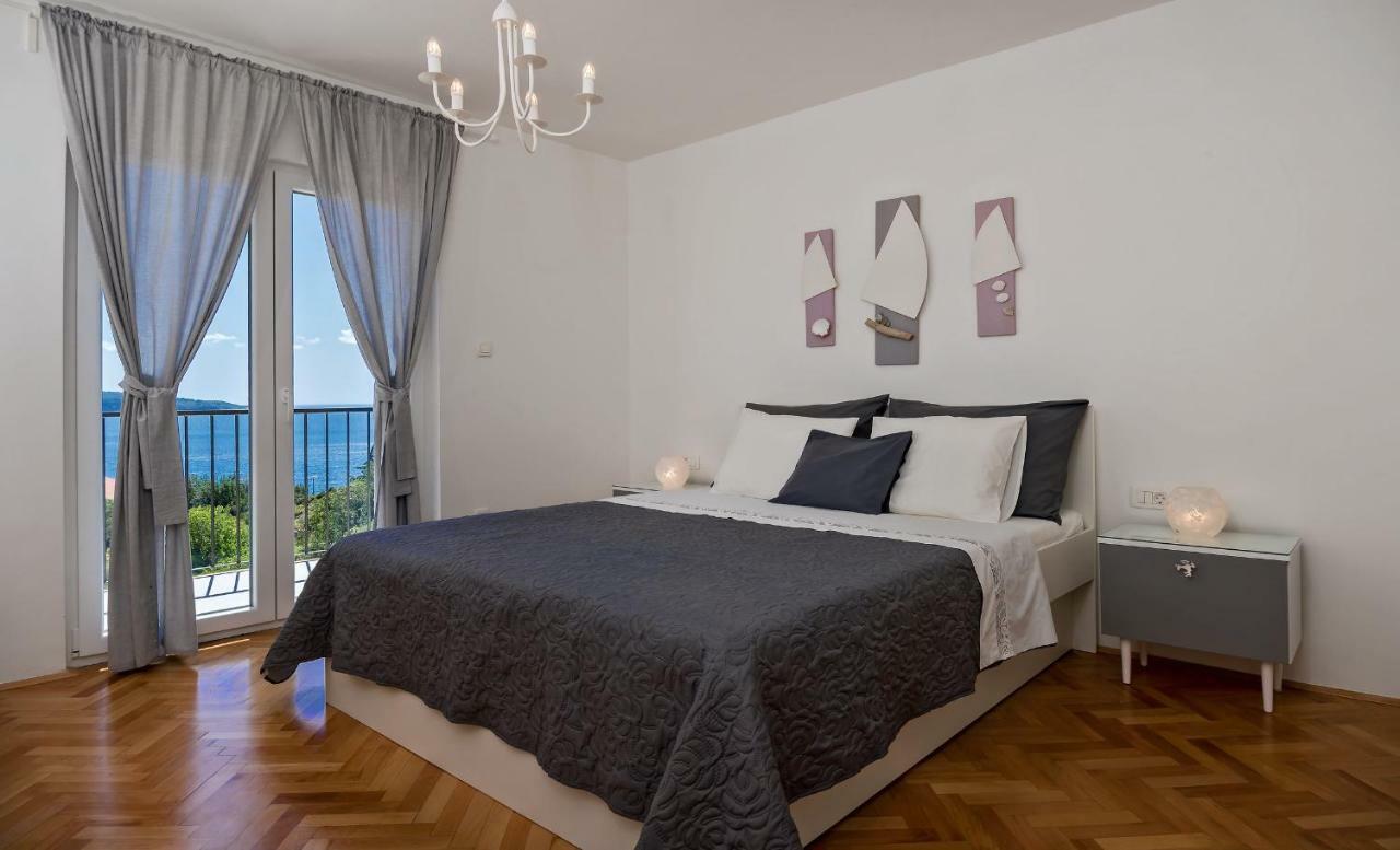 Casa Katalina Apartment Komiza Bagian luar foto