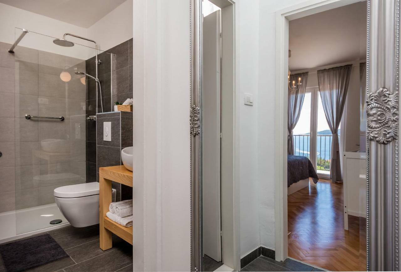 Casa Katalina Apartment Komiza Bagian luar foto